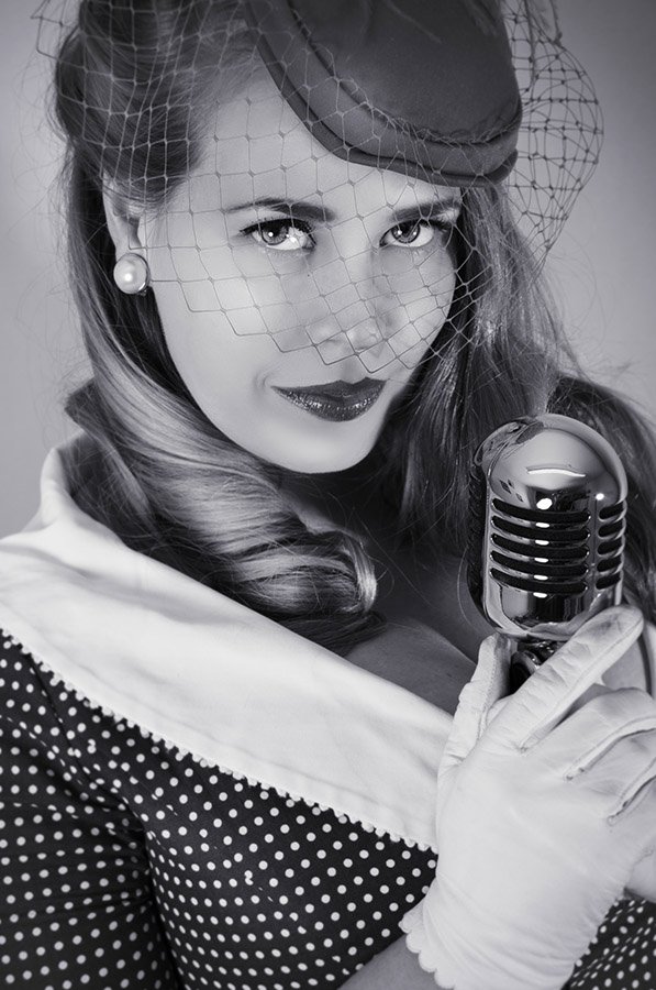 Vintage Lianna Vintage 50s60s Singer West Sussex Alive Network